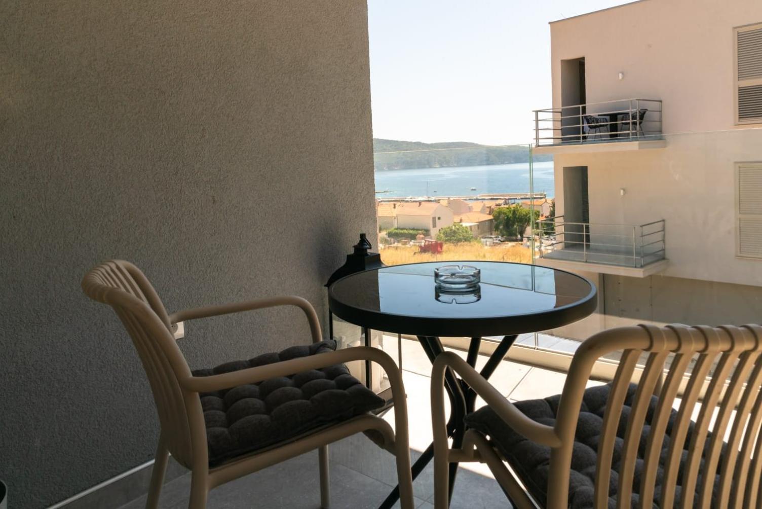 Apartment Luce Komiza